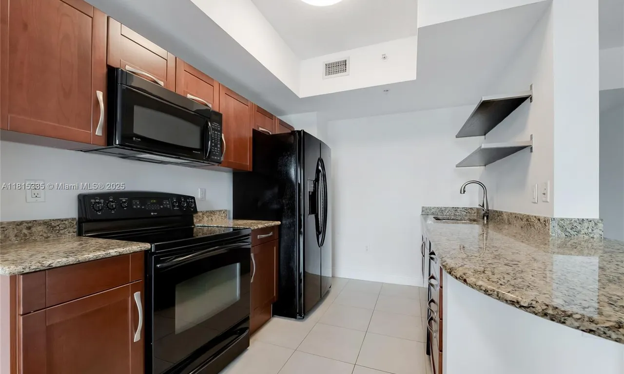 7280 SW 90th St # E208, Miami FL 33156
