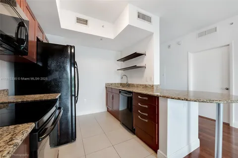 7280 SW 90th St # E208, Miami FL 33156