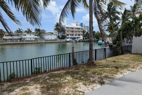 7753 Hawthorne Ave # 4, Miami Beach FL 33141