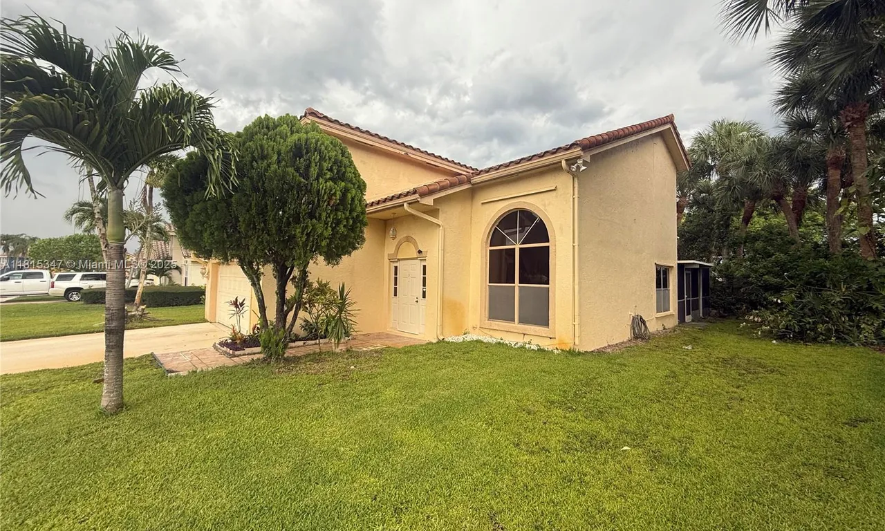 8500 Tourmaline Blvd, Boynton Beach FL 33472