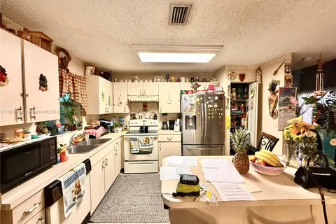 8500 Tourmaline Blvd, Boynton Beach FL 33472