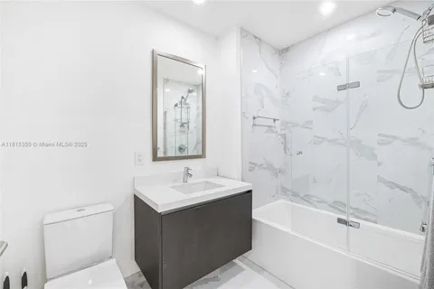 851 NE 1st Ave # 2604, Miami FL 33132