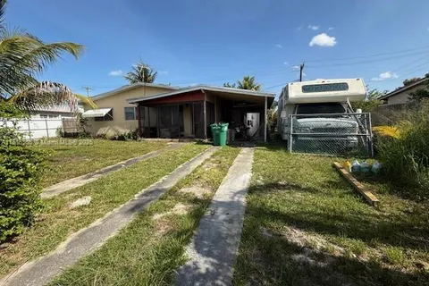 12620 SW 188th Ter, Miami FL 33177