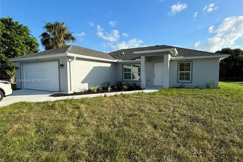 2811 Karen Ave N, Lehigh Acres FL 33971