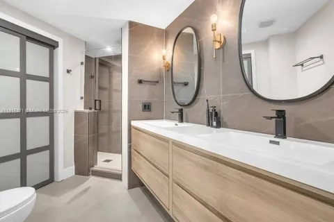 55 SE 6th St # 2902, Miami FL 33131