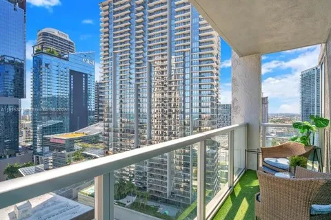 55 SE 6th St # 2902, Miami FL 33131