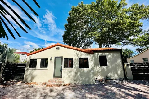 5231 SW 5th Ter, Miami FL 33134