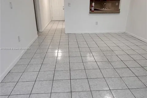 10000 NW 80th Ct # 2526, Hialeah Gardens FL 33016