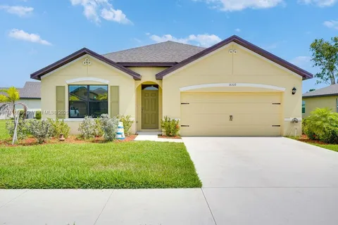 5310 Imagination Dr, Fort Pierce FL 34947