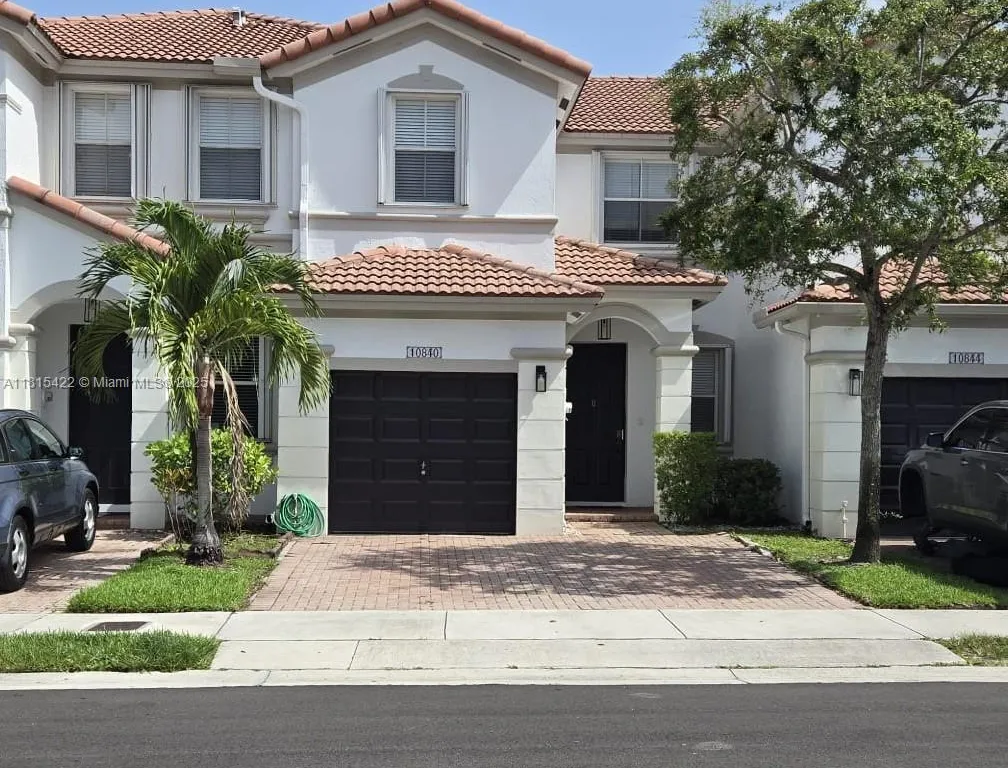 10840 NW 79th St, Doral FL 33178