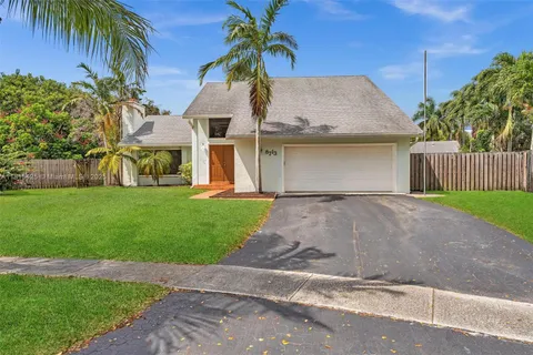 8713 SW 55th St, Cooper City FL 33328