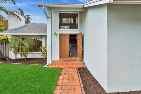 8713 SW 55th St, Cooper City FL 33328
