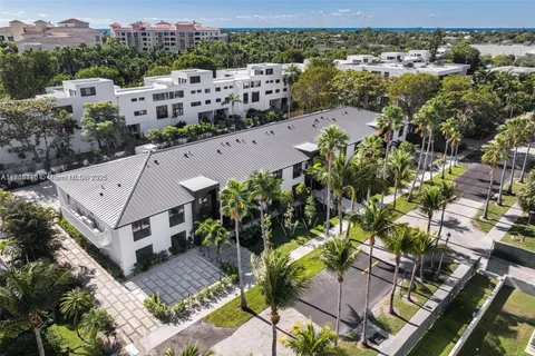 200 Sunrise Dr # 200A, Key Biscayne FL 33149