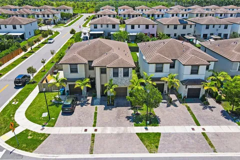 25211 SW 108th Ave, Homestead FL 33032