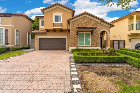 22618 SW 94th Path, Cutler Bay FL 33190