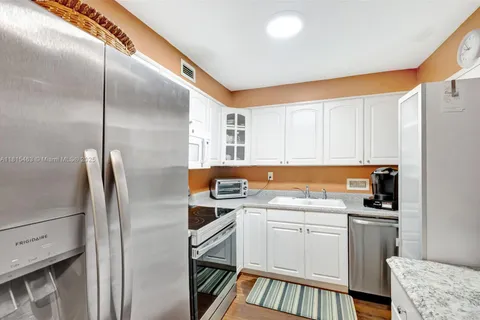 10101 E Bay Harbor Dr # 502, Bay Harbor Islands FL 33154