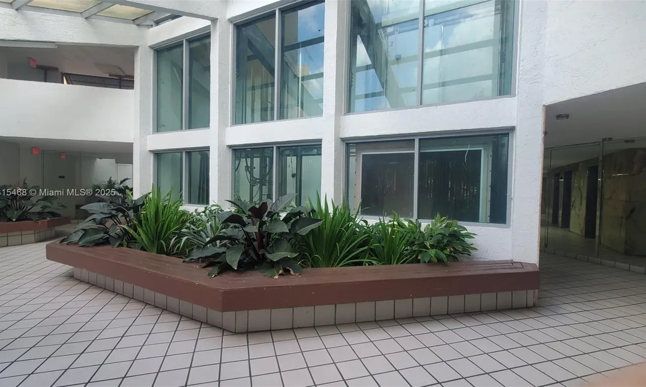 11790 SW 18 St # 124, Miami FL 33175