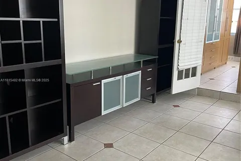 801 Brickell Bay Dr # 767, Miami FL 33131