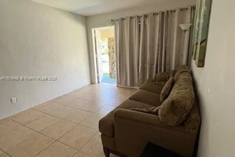 413 SW 2nd Ave # 413, Dania Beach FL 33004