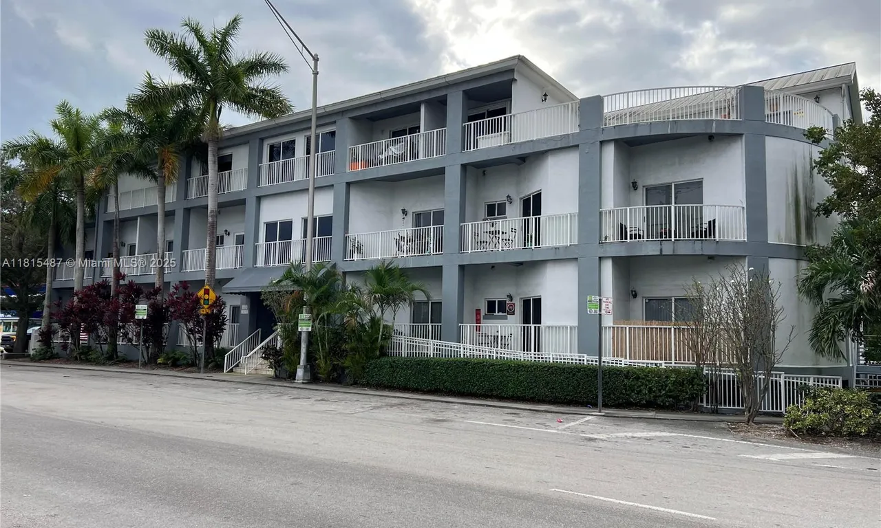 2734 W Bird Ave # 114, Miami FL 33133