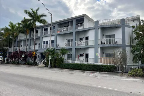 2734 W Bird Ave # 114, Miami FL 33133