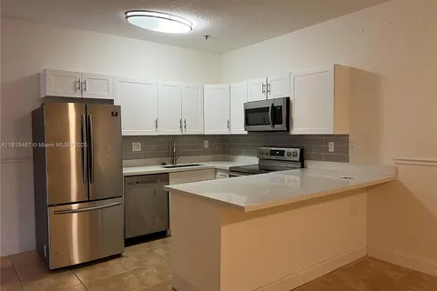 2734 W Bird Ave # 114, Miami FL 33133