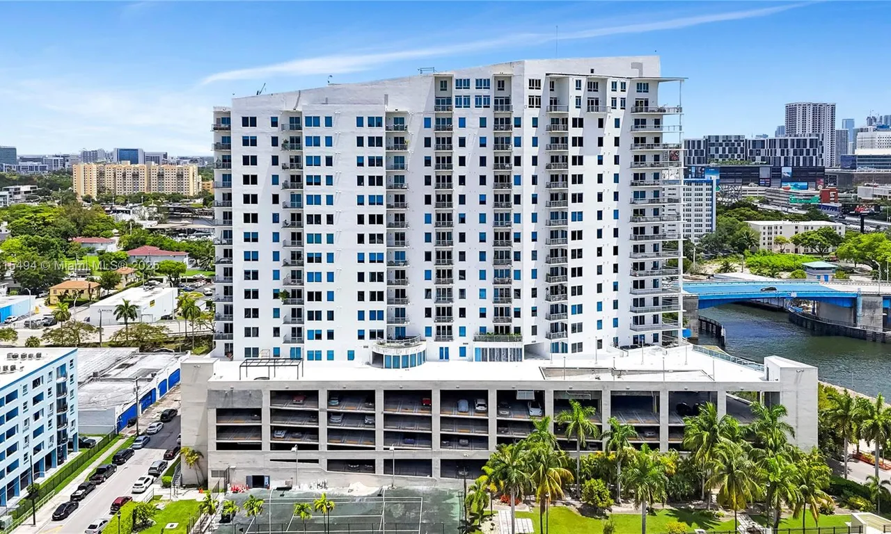 10 SW South River Dr # 1509, Miami FL 33130