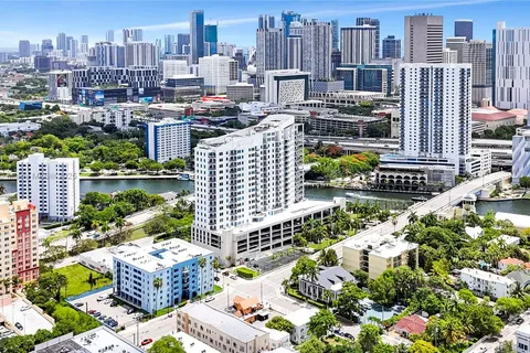 10 SW South River Dr # 1509, Miami FL 33130