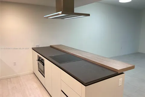 1000 Brickell Plz # 3507, Miami FL 33131