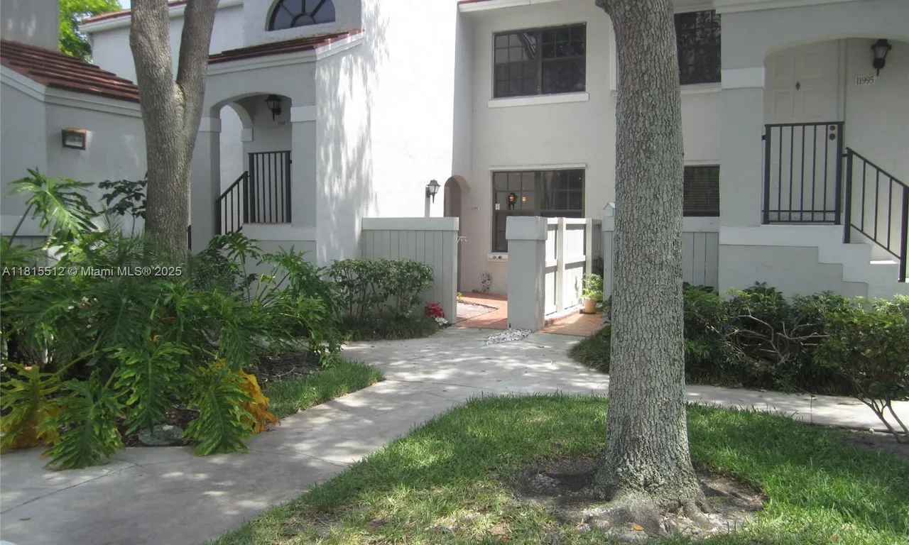 11989 NW 11th St # 11989, Pembroke Pines FL 33026