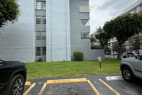 750 NW 43rd Ave # 308, Miami FL 33126