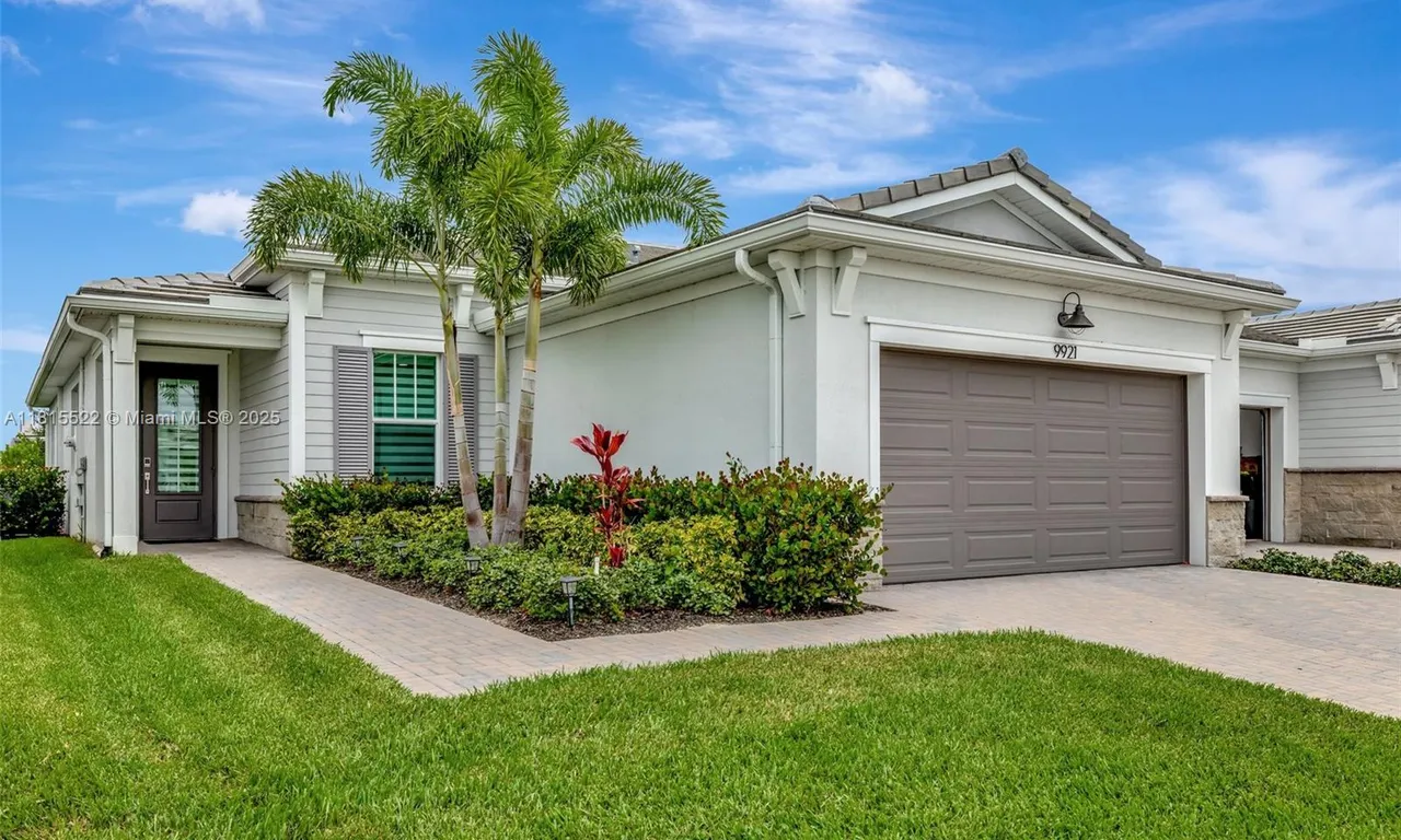 9921 SW Isabelline Dr, Port St. Lucie FL 34987