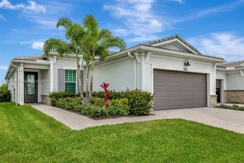 9921 SW Isabelline Dr, Port St. Lucie FL 34987