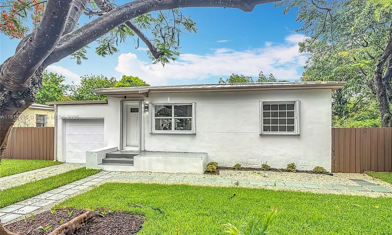 1535 NW 124th St, North Miami FL 33167