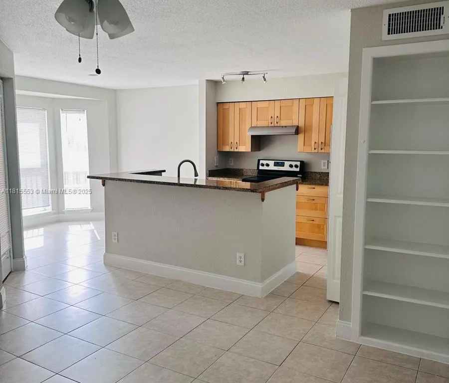 777 Riverside Dr # 1526, Coral Springs FL 33071
