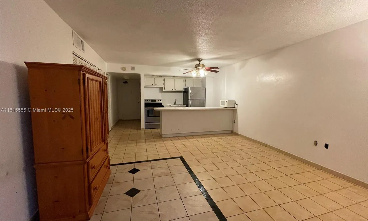 401 Ocean Dr # 219, Miami Beach FL 33139
