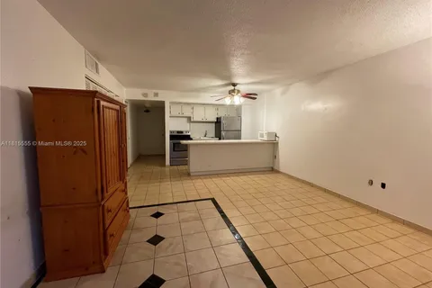 401 Ocean Dr # 219, Miami Beach FL 33139