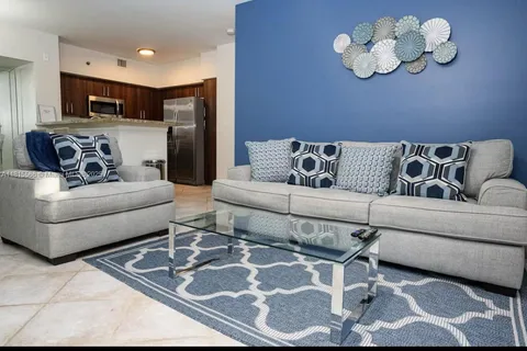 19801 E Country Club Drive # 103, Aventura FL 33180