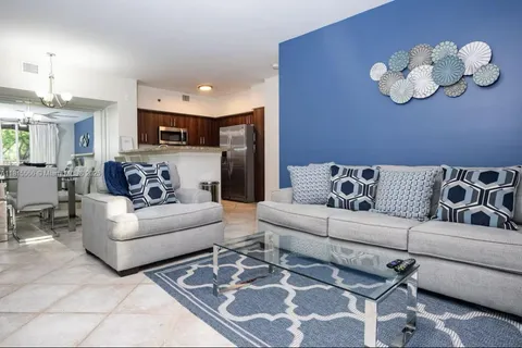 19801 E Country Club Drive # 103, Aventura FL 33180