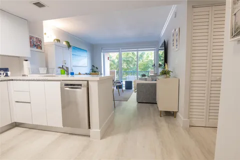 2951 S Bayshore Dr # 505, Miami FL 33133