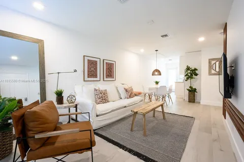 439 NE 17th Way # 439, Fort Lauderdale FL 33301