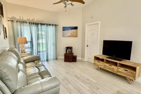 729 NW 47th Street, Deerfield Beach FL 33064