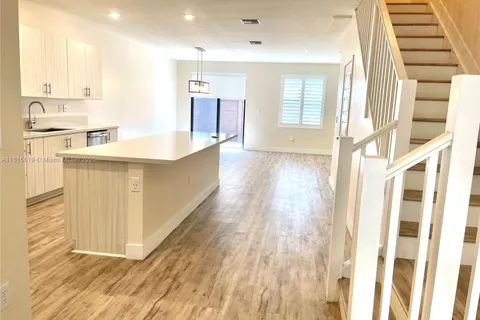 15817 NW 91st Ct # 15817, Miami Lakes FL 33018