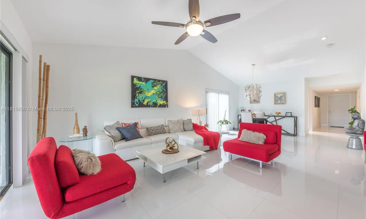 16189 Laurel Dr # 25, Weston FL 33326