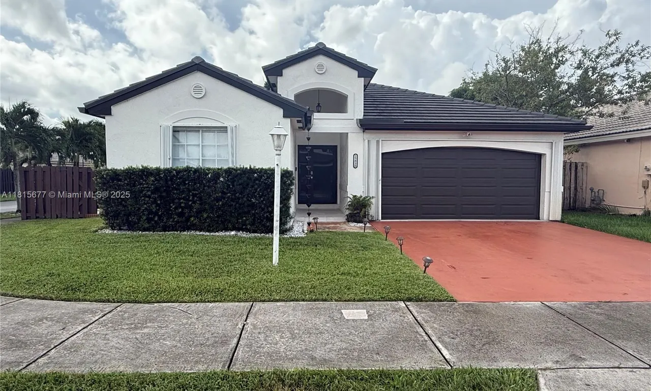 15830 SW 85th St, Miami FL 33193