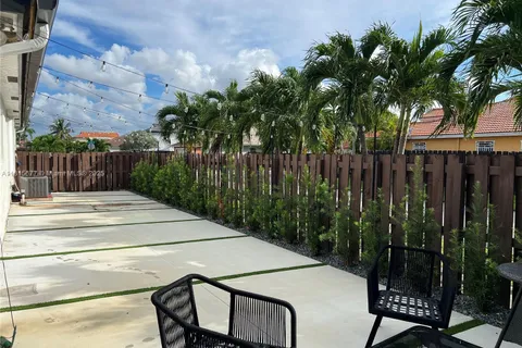 15830 SW 85th St, Miami FL 33193