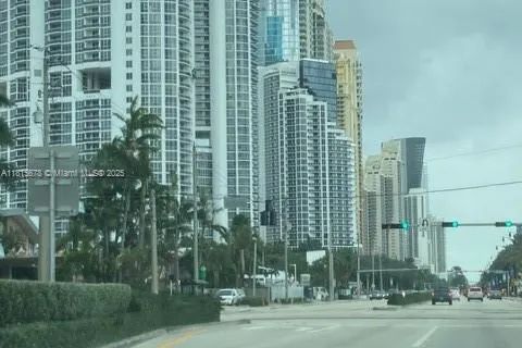 17021 N Bay Rd # 1005, Sunny Isles Beach FL 33160