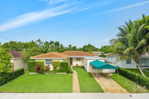 7512 Mutiny Ave, North Bay Village FL 33141