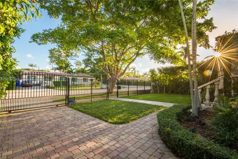 2308 SW 23rd Ter, Miami FL 33145