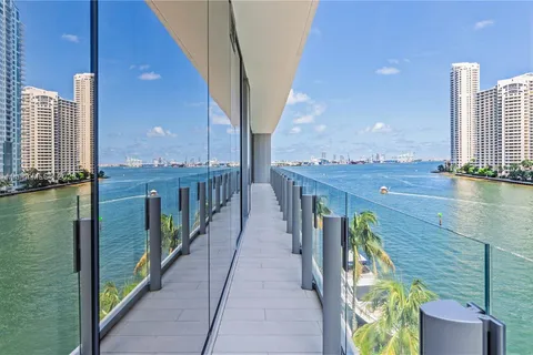 300 Biscayne Blvd Way # 503, Miami FL 33131